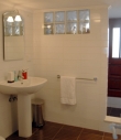 http://www.sapphoestate.com/images/listing_photos/116_internalshot1172dpi.jpg