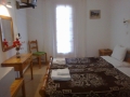 http://www.sapphoestate.com/images/listing_photos/367_room2.jpg