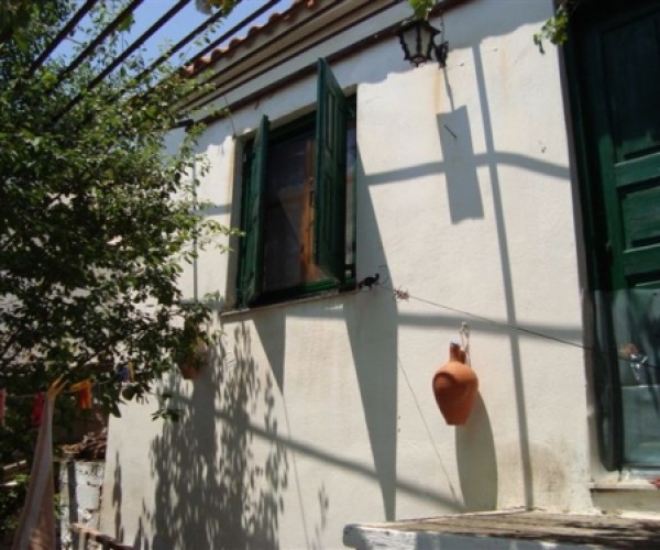 Eressos, Lesvos Island 81105, 3 Bedrooms Bedrooms, ,1 BathroomBathrooms,House,For Sale,1146