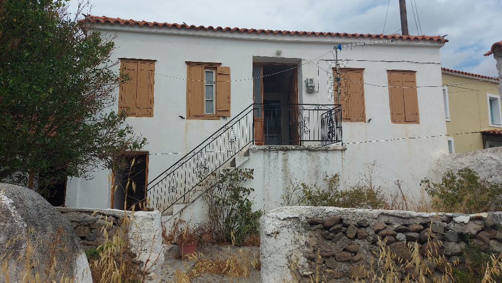 Eressos, Lesvos Island 81105, 1 Bedroom Bedrooms, ,1 BathroomBathrooms,House,For Sale,1179