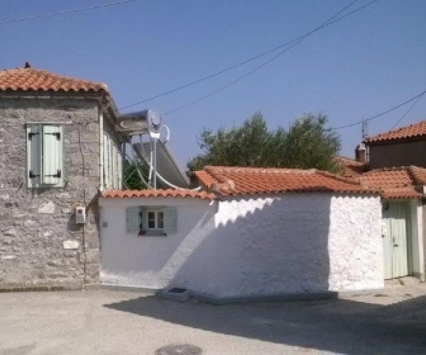 Eressos, Lesvos Island 81105, 3 Bedrooms Bedrooms, ,2 BathroomsBathrooms,House,For Sale,1018