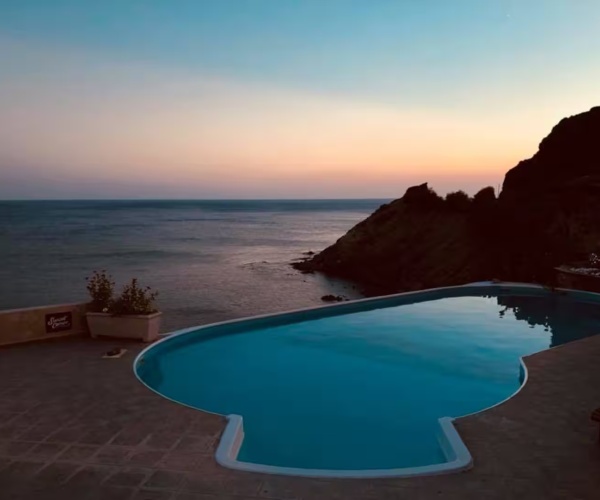 Podaras, Lesvos Island 81105, 7 Bedrooms Bedrooms, ,Business,For Sale,1203