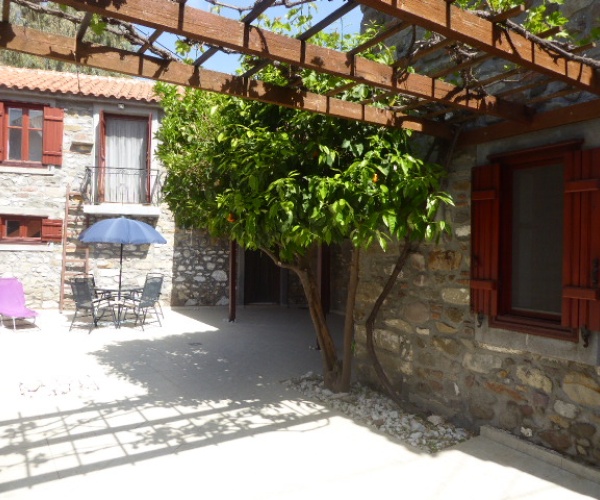 Eressos, Lesvos Island 81105, 3 Bedrooms Bedrooms, ,2 BathroomsBathrooms,House,For Sale,1259