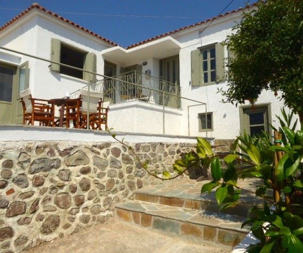 Eressos, Lesvos Island 81105, 3 Bedrooms Bedrooms, ,1 BathroomBathrooms,House,For Rent,1270