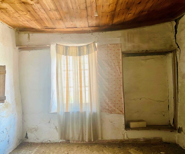 Eressos, Lesvos Island 81105, ,House,For Sale,1293