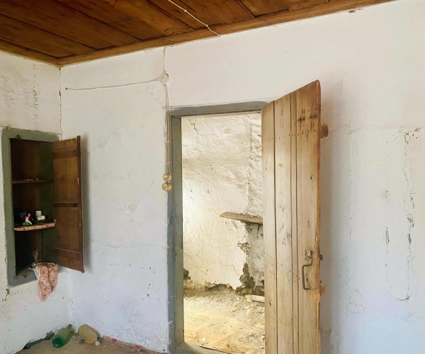 Eressos, Lesvos Island 81105, ,House,For Sale,1293