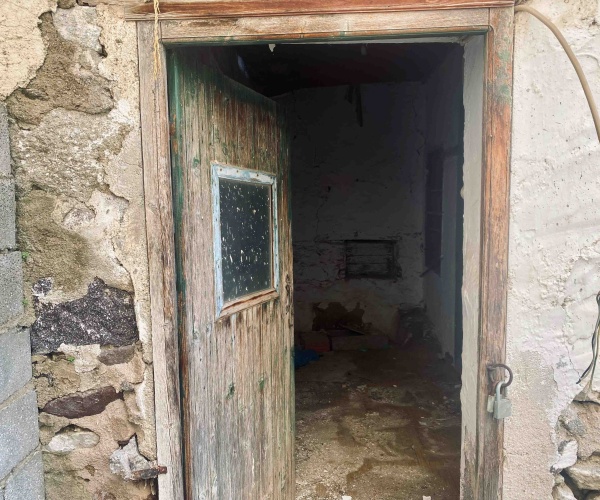 Eressos, Lesvos Island 81105, ,House,For Sale,1293