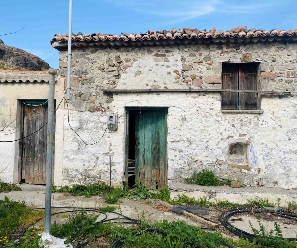 Eressos, Lesvos Island 81105, ,House and Land,For Sale,1295