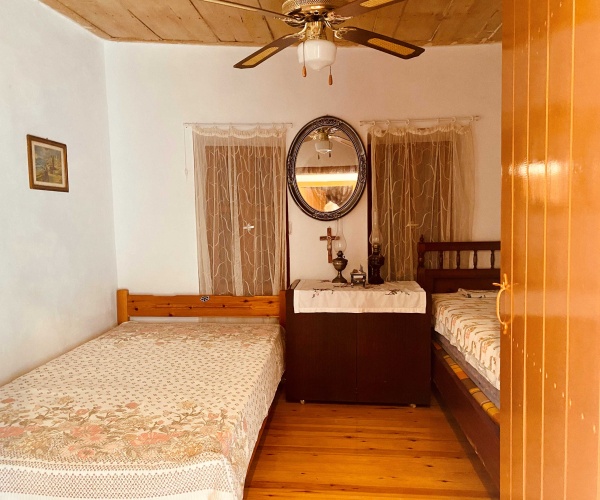 Eressos, Lesvos Island 81105, 2 Bedrooms Bedrooms, ,1 BathroomBathrooms,House,For Sale,1298